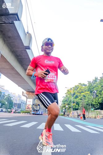 Race photo from Smartfren Run 2025 