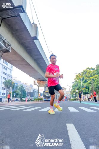 Race photo from Smartfren Run 2025 
