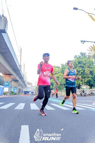 Race photo from Smartfren Run 2025 