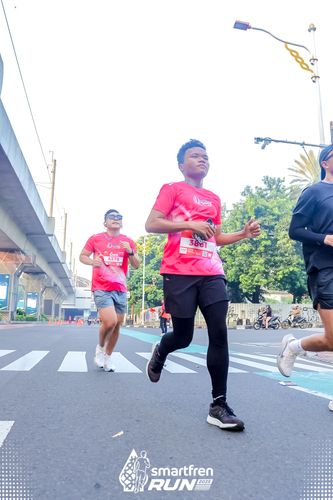 Race photo from Smartfren Run 2025 