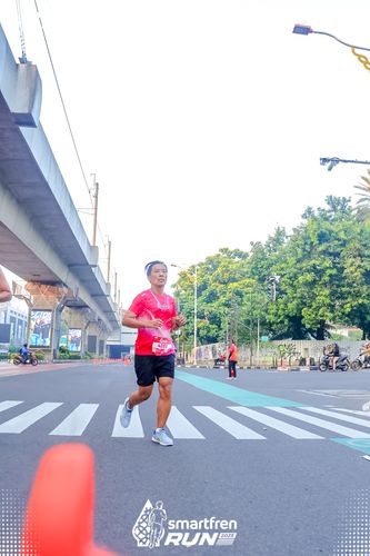 Race photo from Smartfren Run 2025 