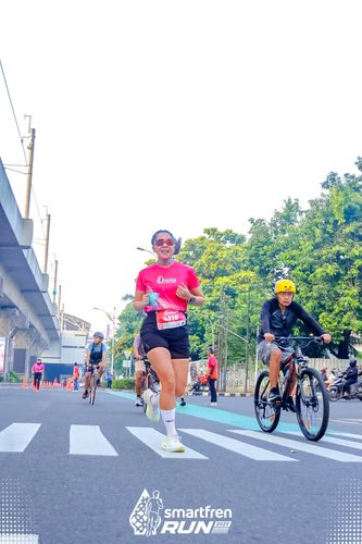 Race photo from Smartfren Run 2025 