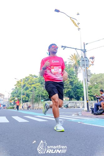 Race photo from Smartfren Run 2025 