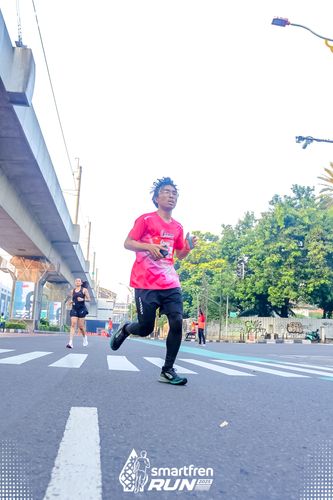 Race photo from Smartfren Run 2025 