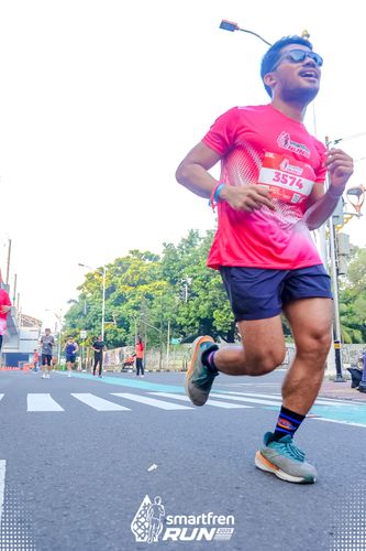 Race photo from Smartfren Run 2025 