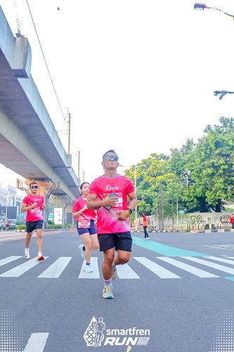 Race photo from Smartfren Run 2025 