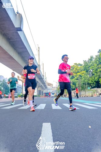 Race photo from Smartfren Run 2025 