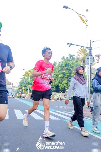 Race photo from Smartfren Run 2025 