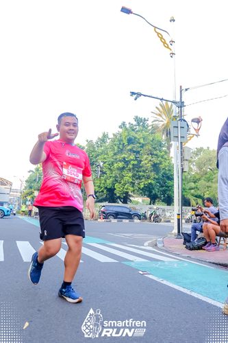 Race photo from Smartfren Run 2025 