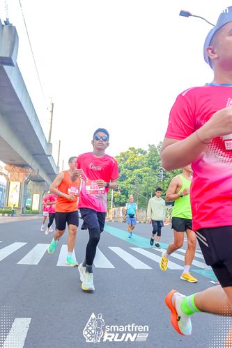 Race photo from Smartfren Run 2025 