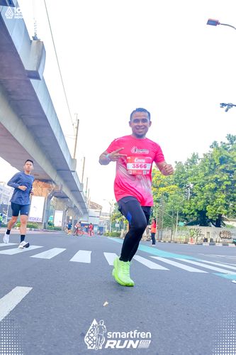 Race photo from Smartfren Run 2025 