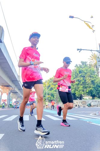 Race photo from Smartfren Run 2025 