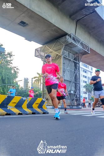 Race photo from Smartfren Run 2025 