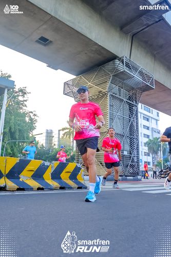 Race photo from Smartfren Run 2025 