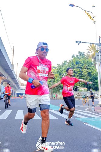 Race photo from Smartfren Run 2025 