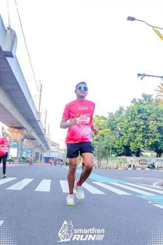 Race photo from Smartfren Run 2025 
