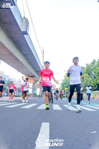 Race photo from Smartfren Run 2025 