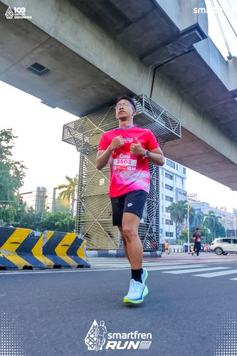 Race photo from Smartfren Run 2025 