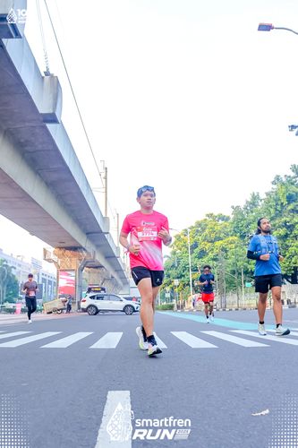 Race photo from Smartfren Run 2025 