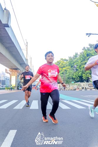 Race photo from Smartfren Run 2025 