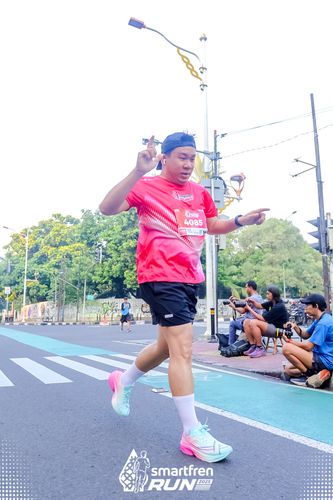 Race photo from Smartfren Run 2025 