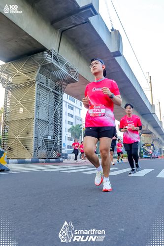 Race photo from Smartfren Run 2025 
