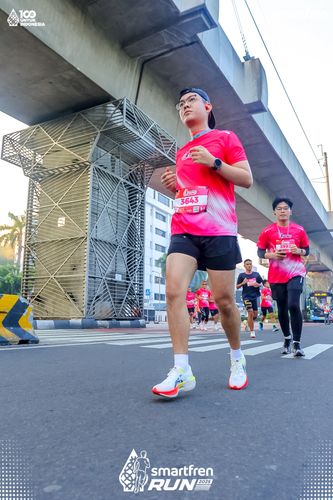 Race photo from Smartfren Run 2025 