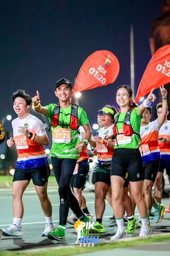 Race photo from PIK NITE RUN 2025