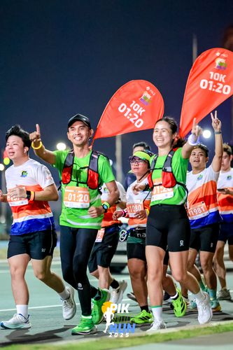 Race photo from PIK NITE RUN 2025