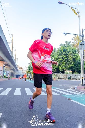 Race photo from Smartfren Run 2025 