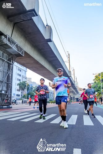 Race photo from Smartfren Run 2025 