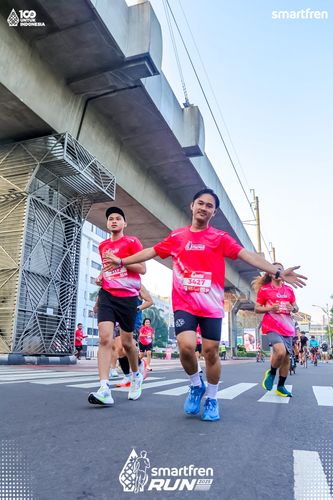 Race photo from Smartfren Run 2025 