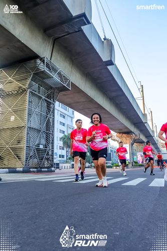 Race photo from Smartfren Run 2025 