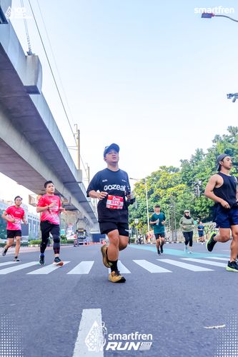 Race photo from Smartfren Run 2025 