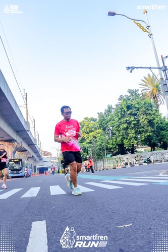 Race photo from Smartfren Run 2025 