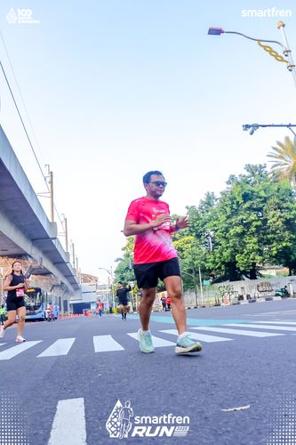 Race photo from Smartfren Run 2025 