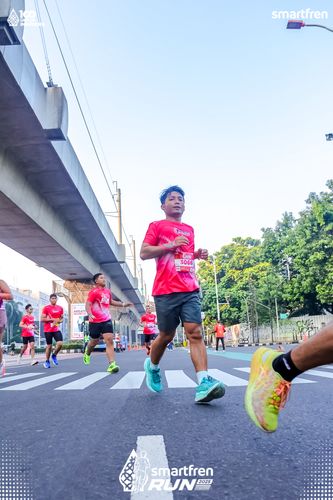 Race photo from Smartfren Run 2025 