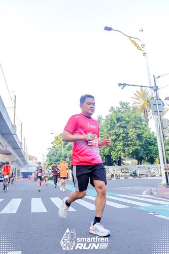 Race photo from Smartfren Run 2025 