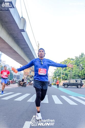 Race photo from Smartfren Run 2025 