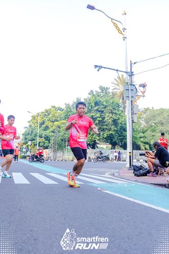 Race photo from Smartfren Run 2025 