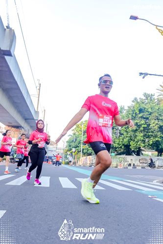 Race photo from Smartfren Run 2025 
