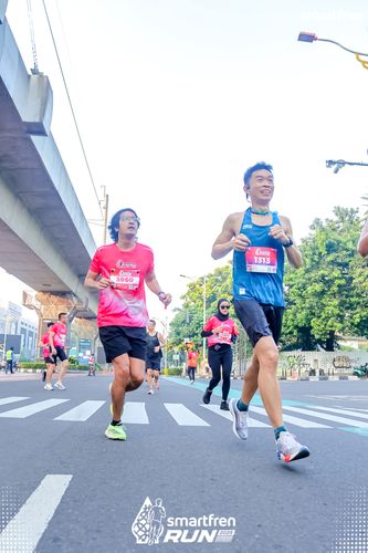 Race photo from Smartfren Run 2025 