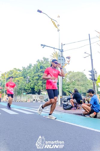 Race photo from Smartfren Run 2025 