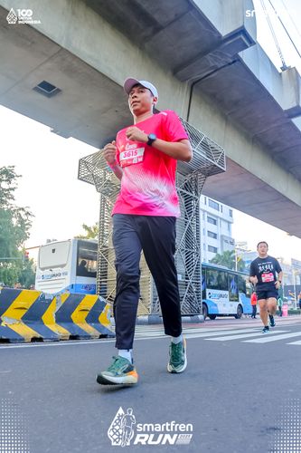 Race photo from Smartfren Run 2025 