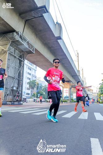 Race photo from Smartfren Run 2025 