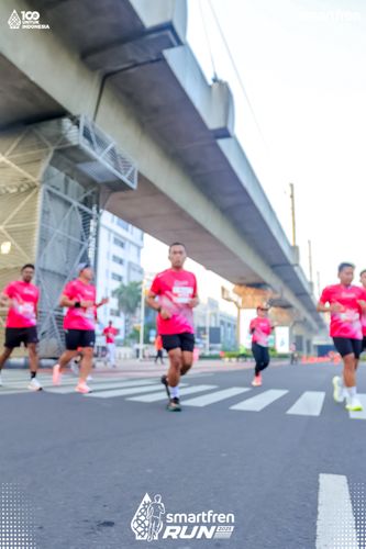 Race photo from Smartfren Run 2025 