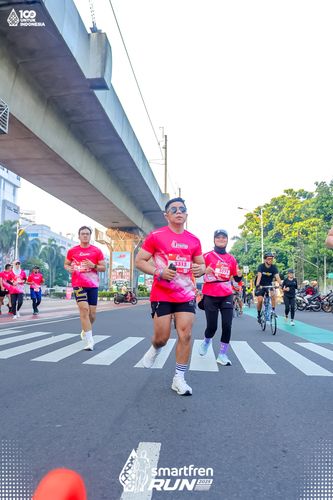 Race photo from Smartfren Run 2025 