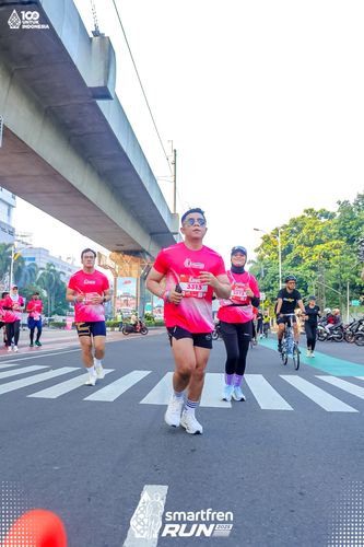 Race photo from Smartfren Run 2025 