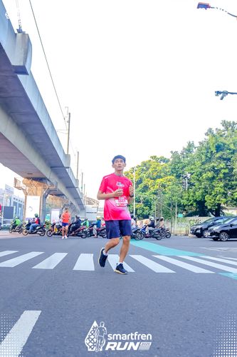 Race photo from Smartfren Run 2025 