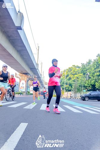 Race photo from Smartfren Run 2025 